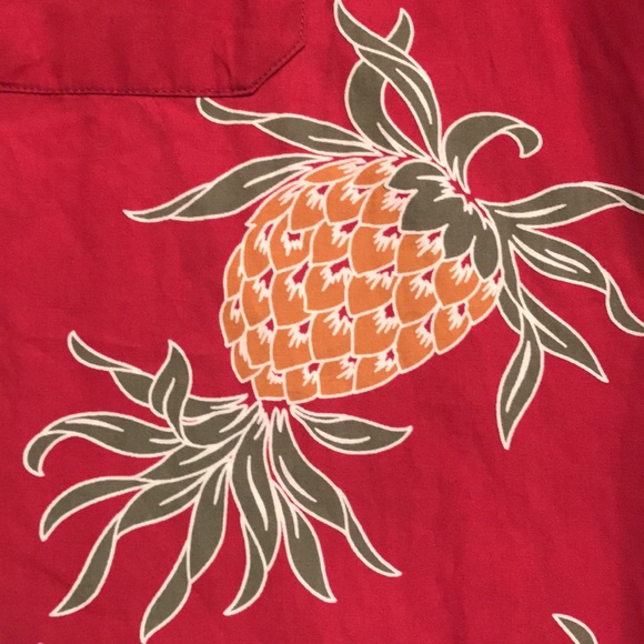 Tavarua Island Vintage Men’s Pineapple Shirt XL. Red, Green, Cream, And Gold. - Picture 6 of 6